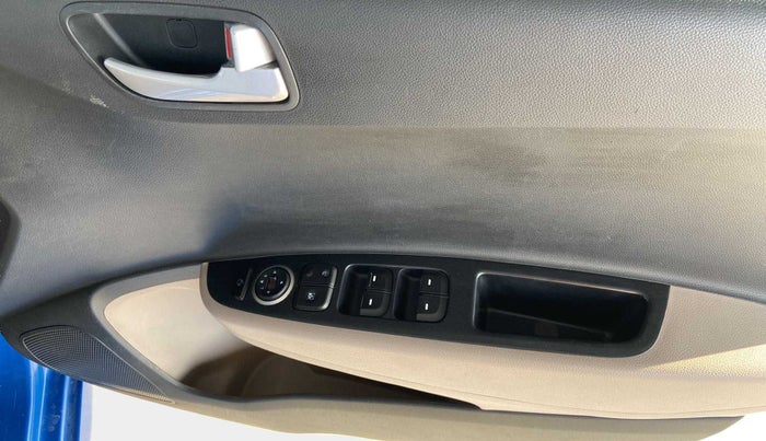 2018 Hyundai Grand i10 ASTA 1.2 KAPPA VTVT, Petrol, Manual, 68,646 km, Driver Side Door Panels Control