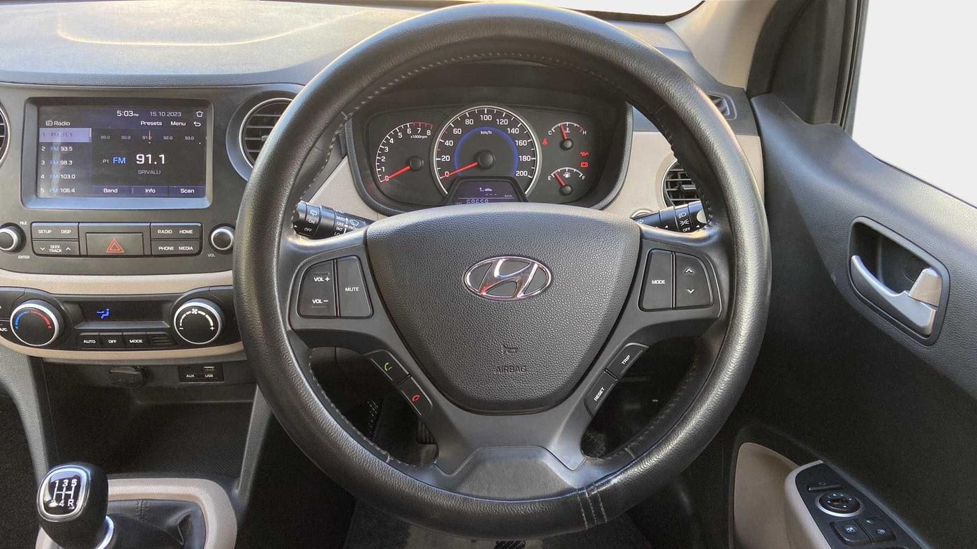2018 Hyundai Grand i10 ASTA 1.2 KAPPA VTVT, Petrol, Manual, 68,646 km, Steering Wheel Close Up