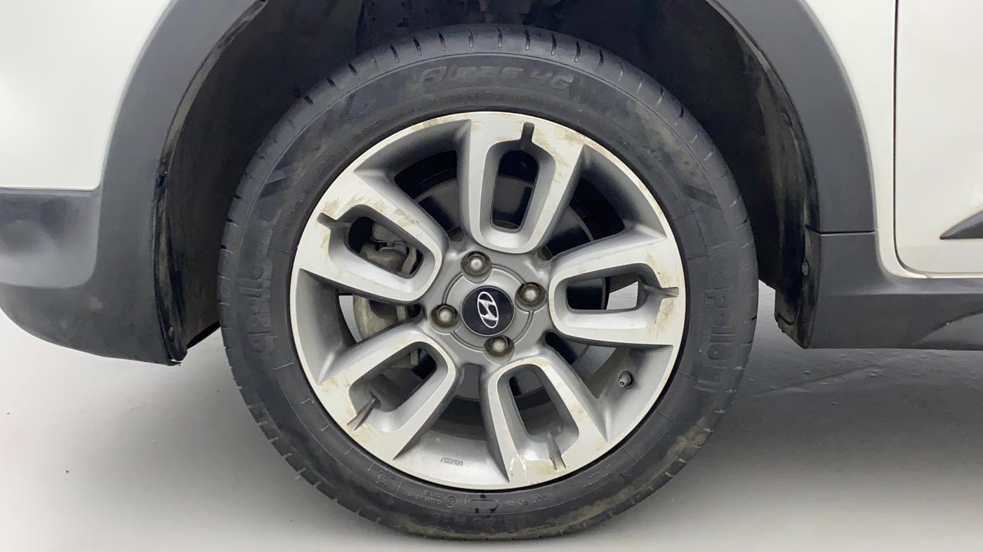 2016 Hyundai i20 Active 1.2 SX, Petrol, Manual, 27,387 km, Left Front Wheel