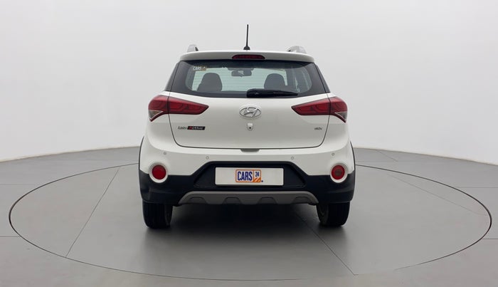 2016 Hyundai i20 Active 1.2 SX, Petrol, Manual, 27,387 km, Back/Rear