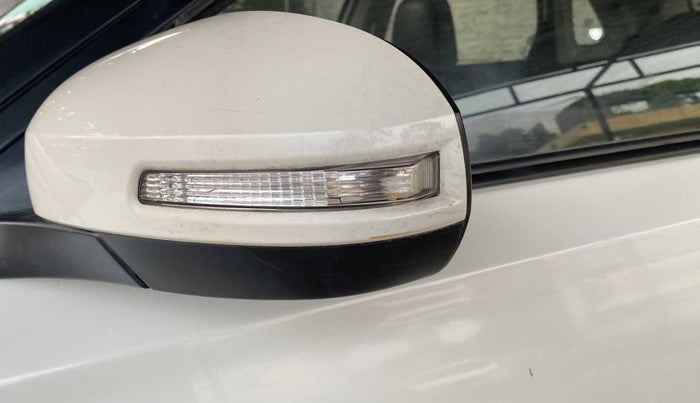 2018 Maruti Vitara Brezza ZDI PLUS, Diesel, Manual, 49,522 km, Left rear-view mirror - Folding motor not working