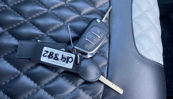 2021 Tata TIGOR XE PETROL, Petrol, Manual, 18,009 km, Key Close Up