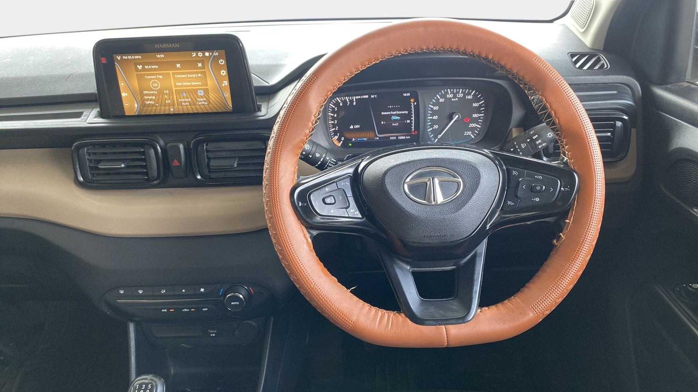 2022 Tata PUNCH CREATIVE 1.2 MT KAZIRANGA EDITION , Petrol, Manual, 15,053 km, Steering Wheel Close Up
