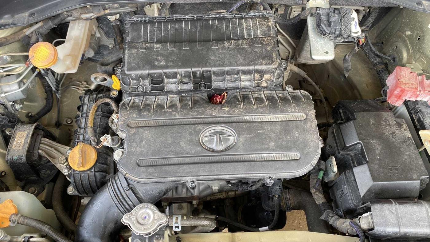 2022 Tata PUNCH CREATIVE 1.2 MT KAZIRANGA EDITION , Petrol, Manual, 15,053 km, Open Bonet