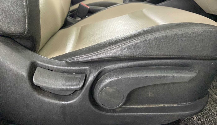 2020 Hyundai Verna SX (O) 1.5 CRDI, Diesel, Manual, 27,422 km, Driver Side Adjustment Panel