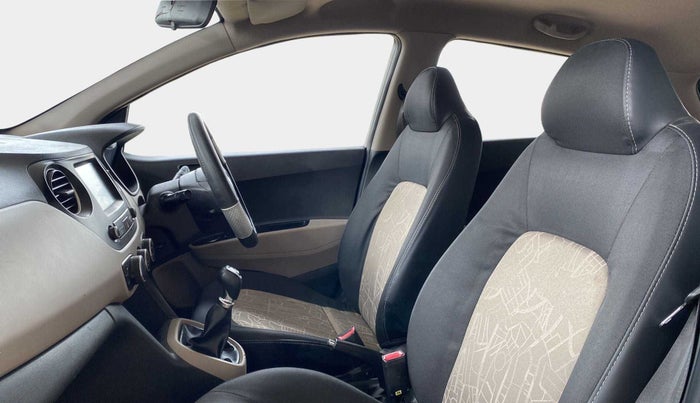 2017 Hyundai Grand i10 SPORTZ (O) 1.2 KAPPA VTVT, Petrol, Manual, 41,719 km, Right Side Front Door Cabin
