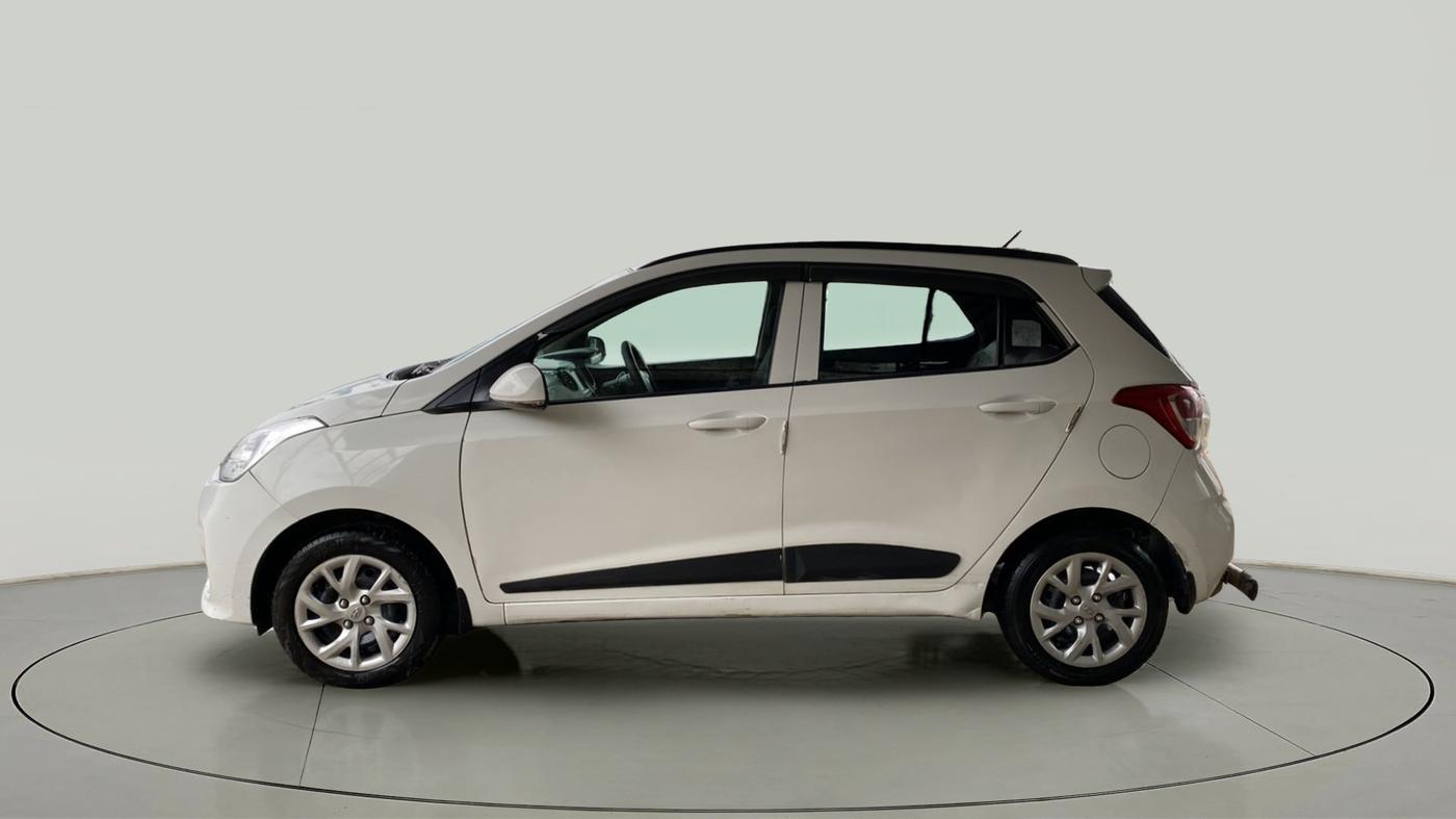 2017 Hyundai Grand i10 SPORTZ (O) 1.2 KAPPA VTVT, Petrol, Manual, 41,719 km, Left Side