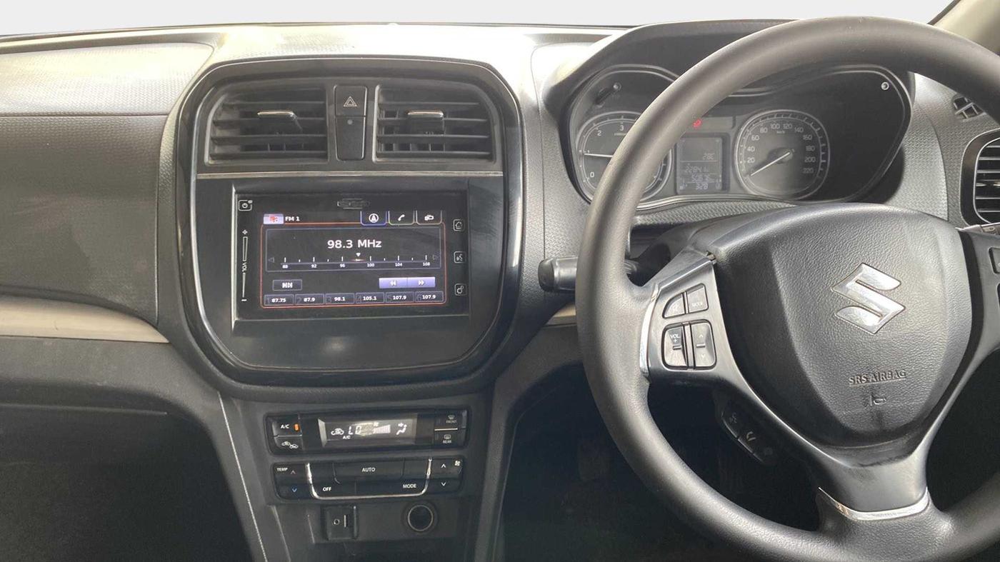 2017 Maruti Vitara Brezza ZDI PLUS DUAL TONE, Diesel, Manual, 50,685 km, Air Conditioner