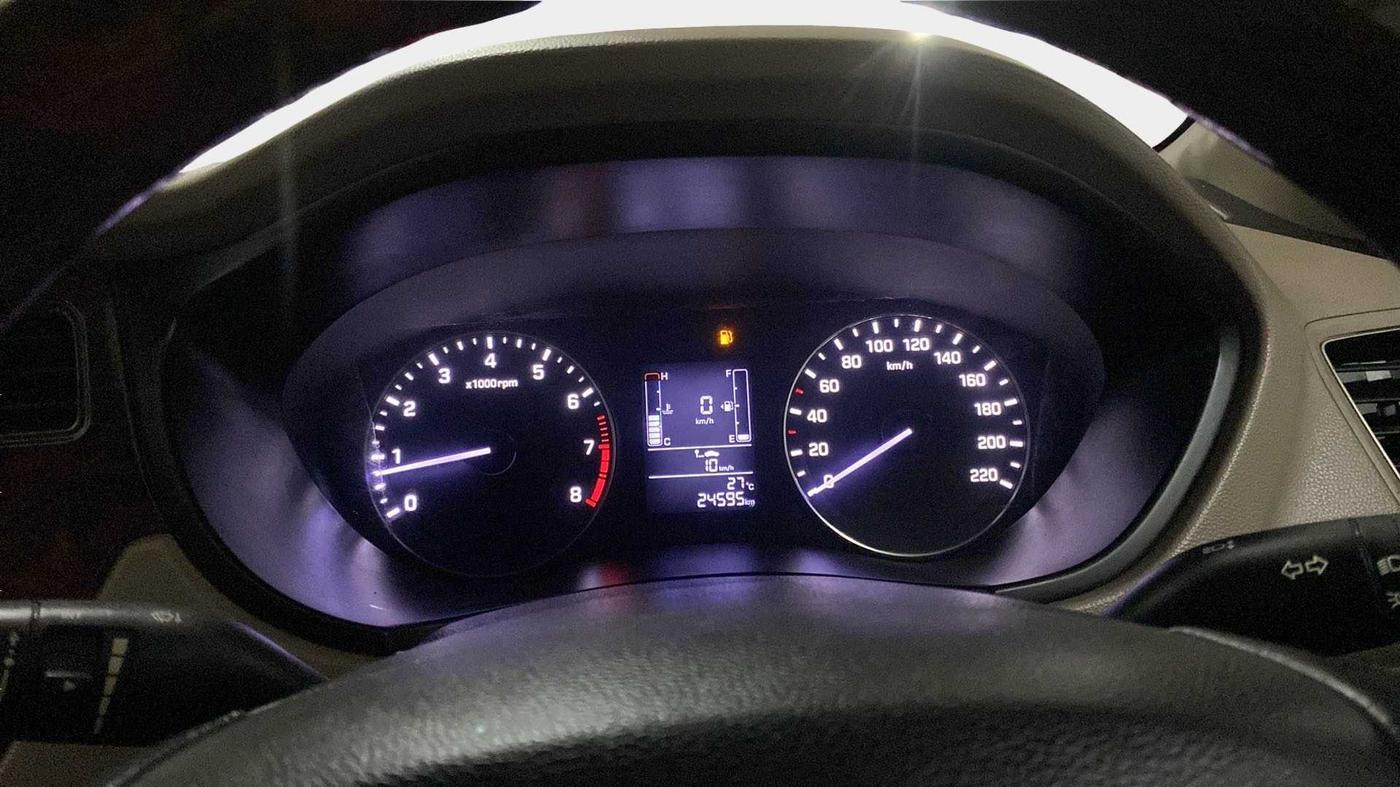 2016 Hyundai Elite i20 MAGNA 1.2, Petrol, Manual, 24,557 km, Odometer Image