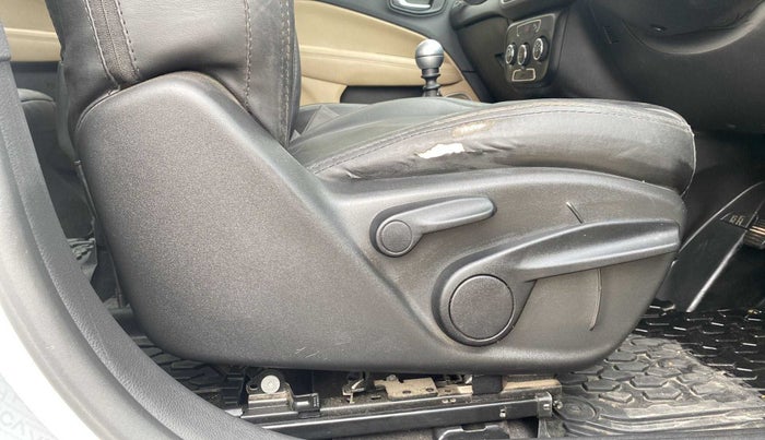 2018 Jeep Compass LONGITUDE 2.0 DIESEL, Diesel, Manual, 39,643 km, Driver Side Adjustment Panel