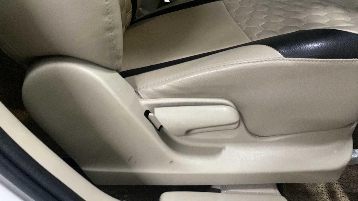 2021 Maruti Swift Dzire TOUR S-CNG, CNG, Manual, 41,628 km, Driver Side Adjustment Panel