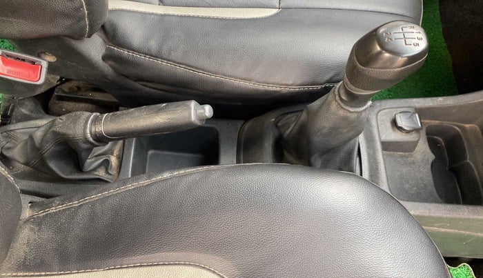 2019 Renault Kwid RXL, Petrol, Manual, 35,886 km, Gear Lever