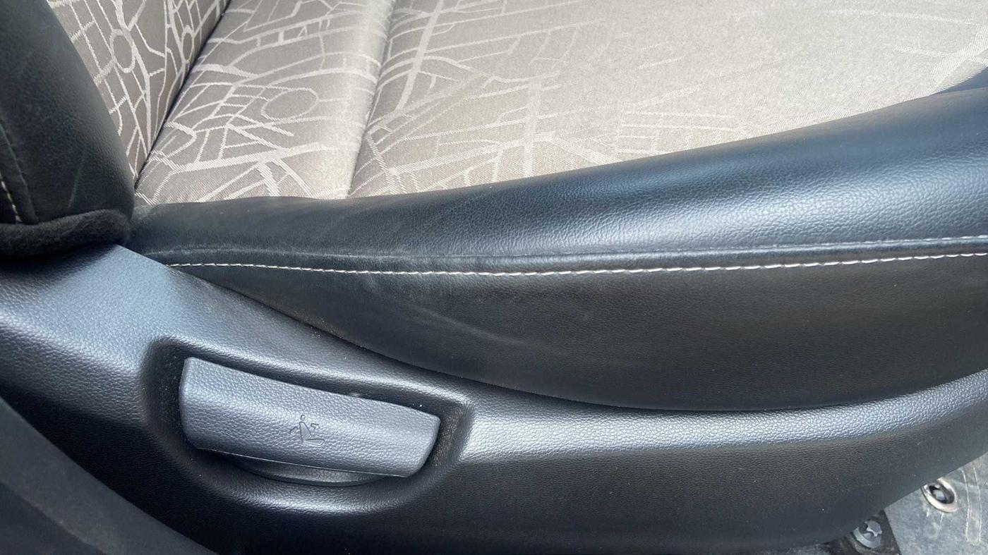 2019 Hyundai Grand i10 SPORTZ AT 1.2 KAPPA VTVT, Petrol, Automatic, 23,193 km, Driver Side Adjustment Panel
