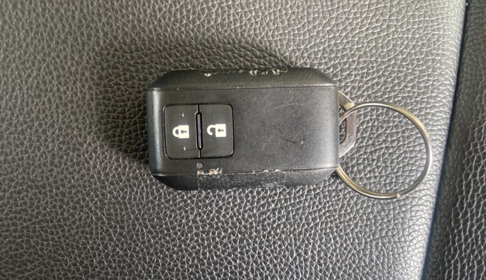 2023 Maruti BREZZA ZXI SMART HYBRID , Petrol, Manual, 3,926 km, Key Close Up