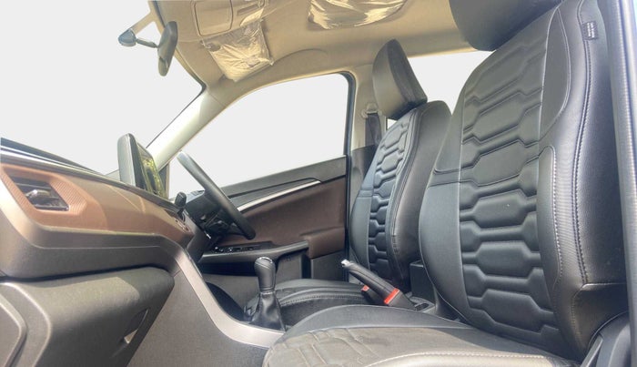 2023 Maruti BREZZA ZXI SMART HYBRID , Petrol, Manual, 3,926 km, Right Side Front Door Cabin