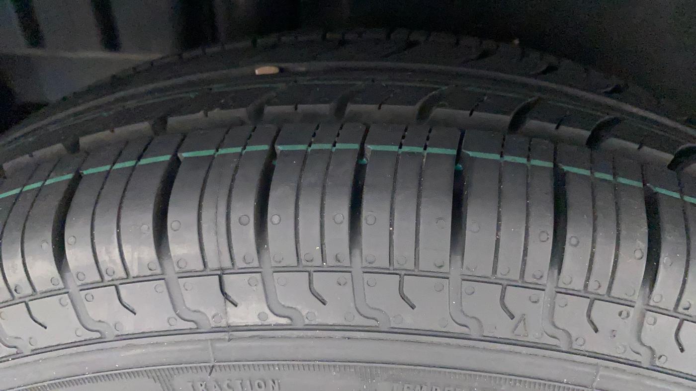 2012 Maruti Swift VDI, Diesel, Manual, 88,170 km, Right Rear Tyre Tread