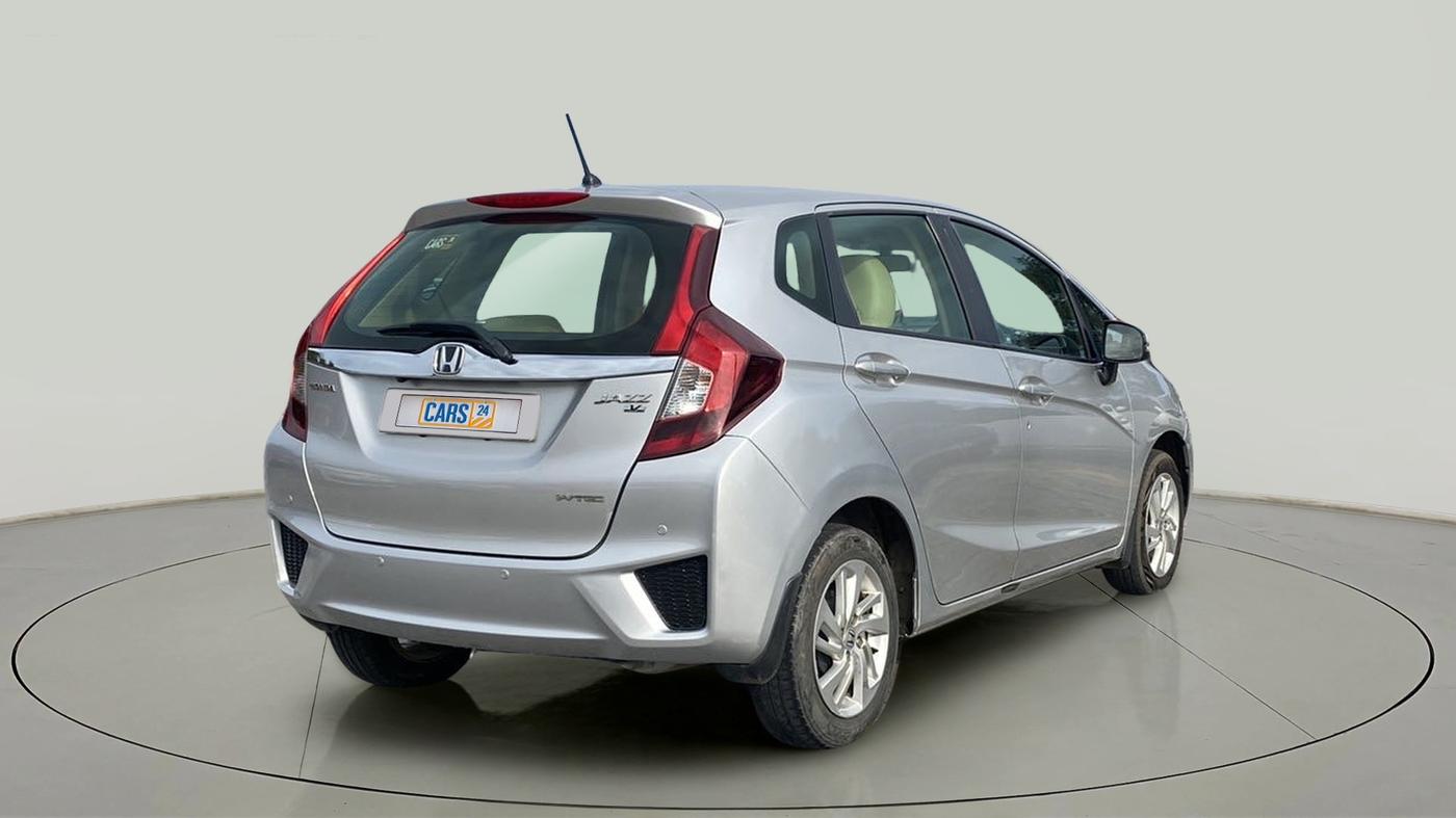 2016 Honda Jazz 1.2L I-VTEC V, Petrol, Manual, 49,022 km, Right Back Diagonal