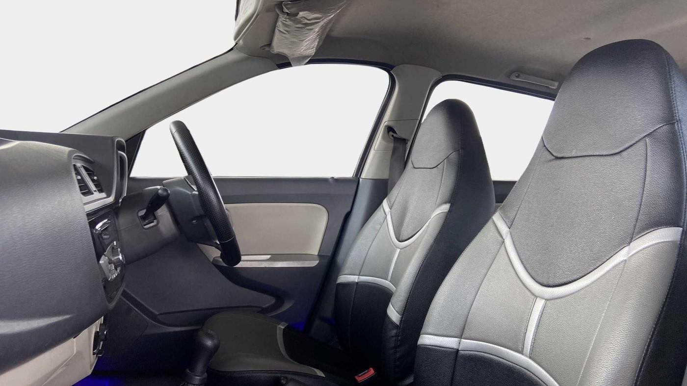 2018 Maruti Alto K10 VXI (O), Petrol, Manual, 43,447 km, Right Side Front Door Cabin