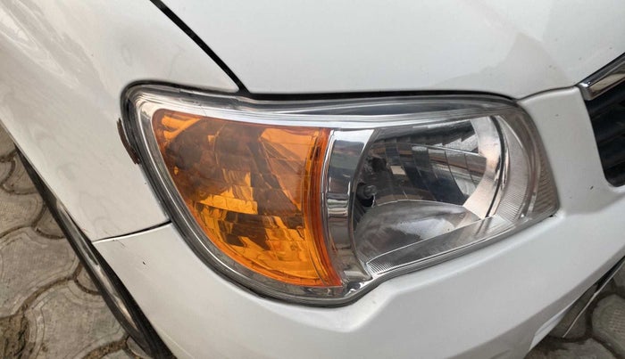 2013 Maruti Alto K10 LXI, Petrol, Manual, 39,716 km, Right headlight - Clamp has minor damage