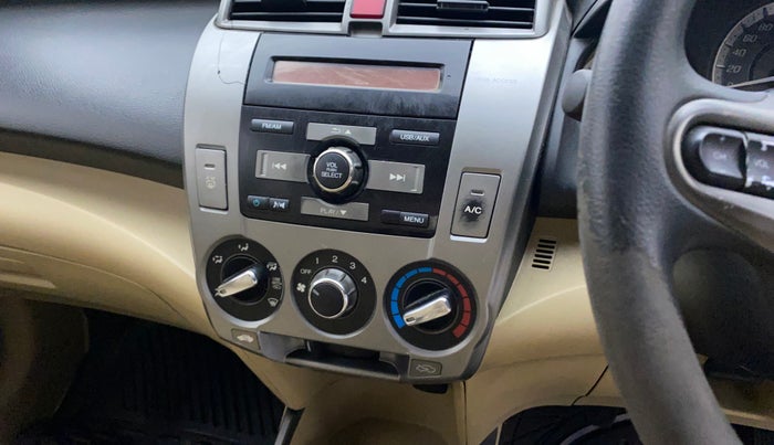 2012 Honda City 1.5L I-VTEC V MT, Petrol, Manual, 1,12,923 km, AC Unit - AC panel minor damage