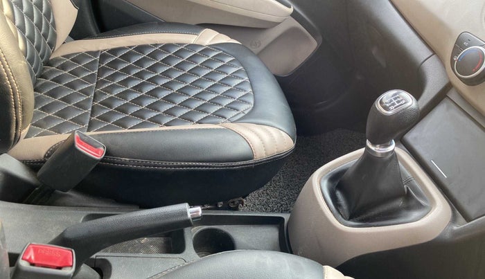 2018 Hyundai Xcent SX 1.2, CNG, Manual, 67,871 km, Gear Lever