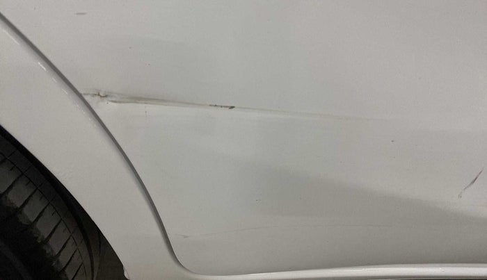 2017 Datsun Go T, CNG, Manual, 1,16,397 km, Right rear door - Slightly rusted