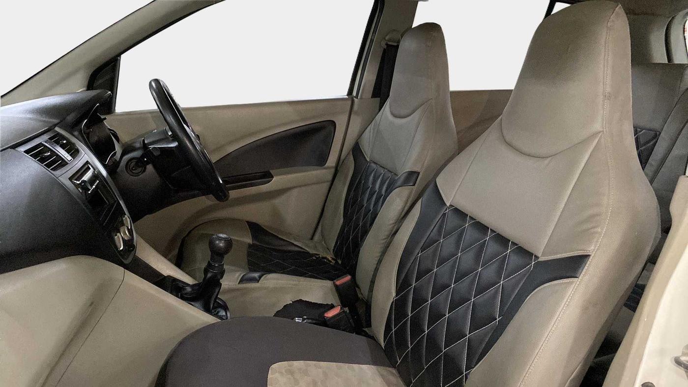 2015 Maruti Celerio VXI, Petrol, Manual, 35,915 km, Right Side Front Door Cabin