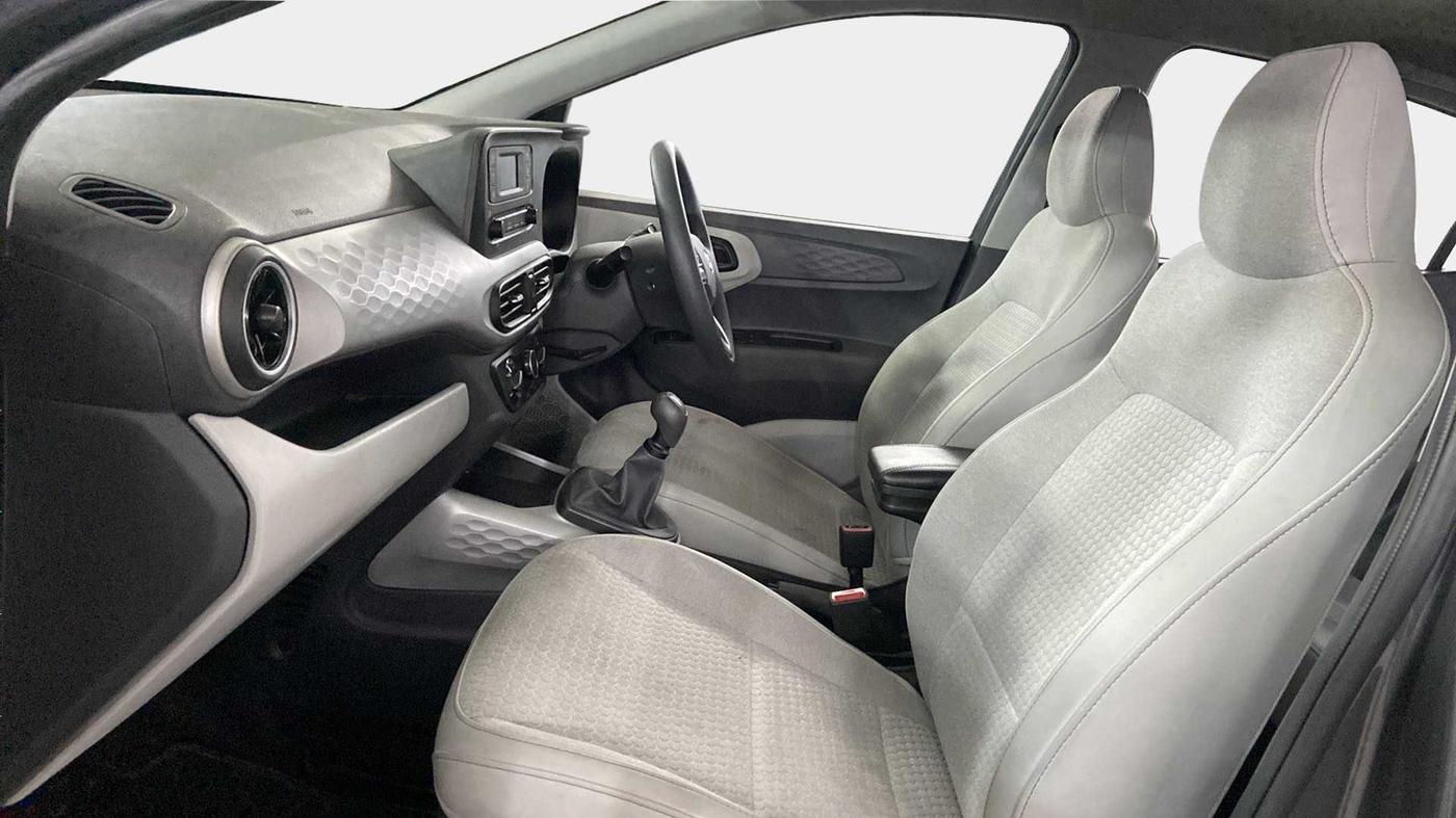 2022 Hyundai GRAND I10 NIOS MAGNA 1.2 KAPPA VTVT CNG, CNG, Manual, 27,849 km, Right Side Front Door Cabin