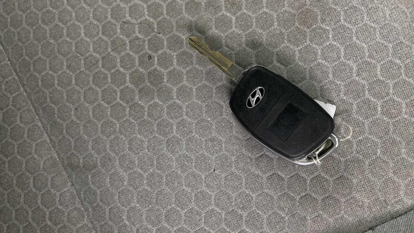 2022 Hyundai GRAND I10 NIOS MAGNA 1.2 KAPPA VTVT CNG, CNG, Manual, 27,849 km, Key Close Up