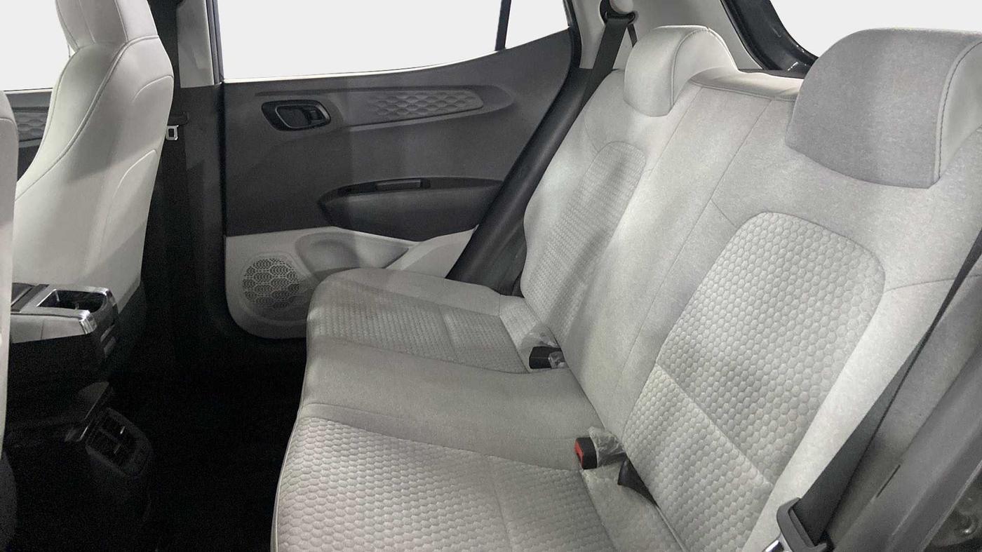 2022 Hyundai GRAND I10 NIOS MAGNA 1.2 KAPPA VTVT CNG, CNG, Manual, 27,849 km, Right Side Rear Door Cabin