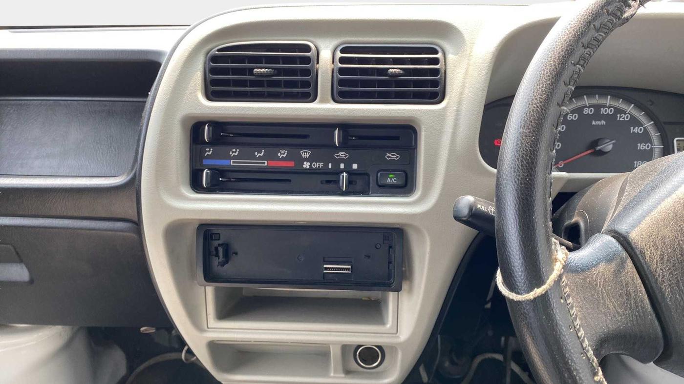 2018 Maruti Eeco 5 STR WITH A/C+HTR, Petrol, Manual, 17,924 km, Air Conditioner