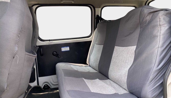 2018 Maruti Eeco 5 STR WITH A/C+HTR, Petrol, Manual, 17,924 km, Right Side Rear Door Cabin