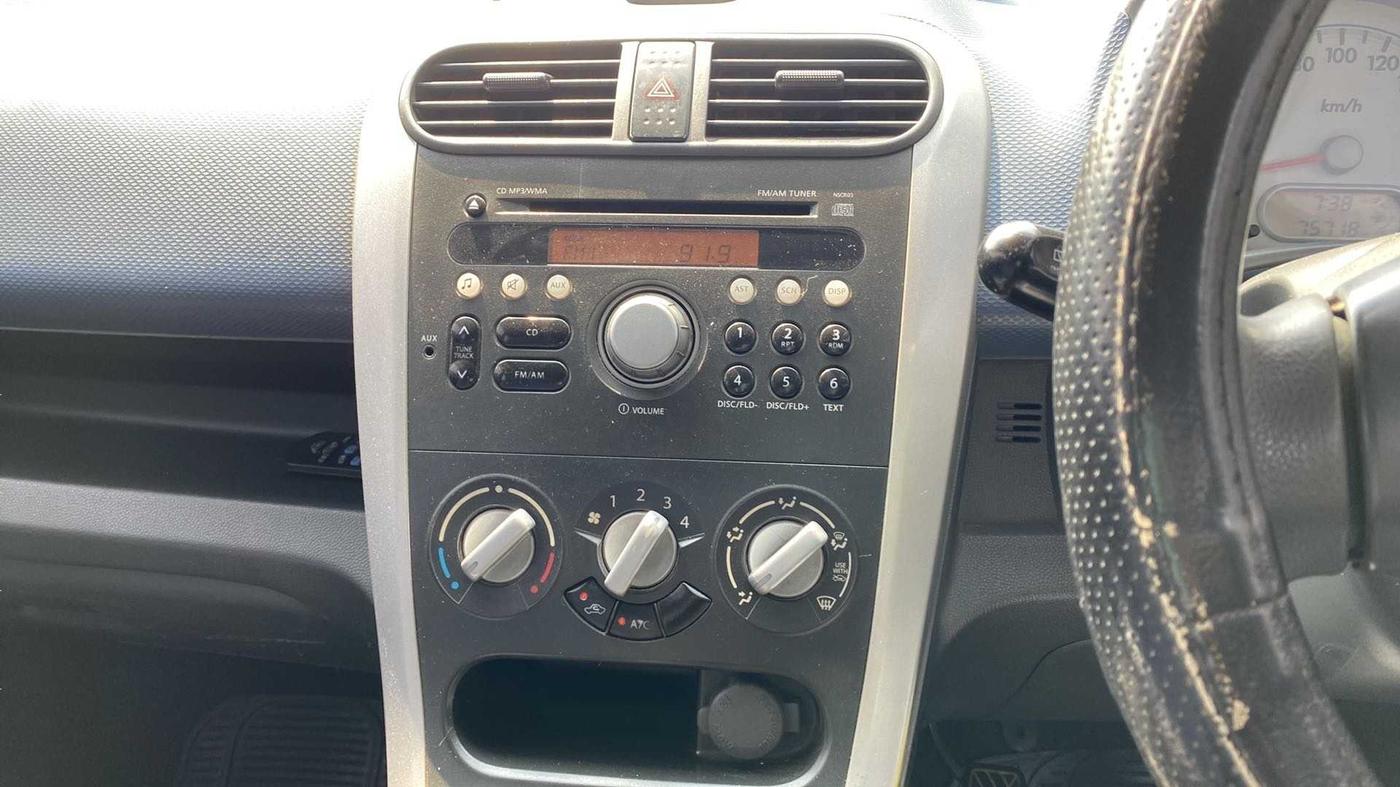 2010 Maruti Ritz VXI GENUS, Petrol, Manual, 75,689 km, Air Conditioner