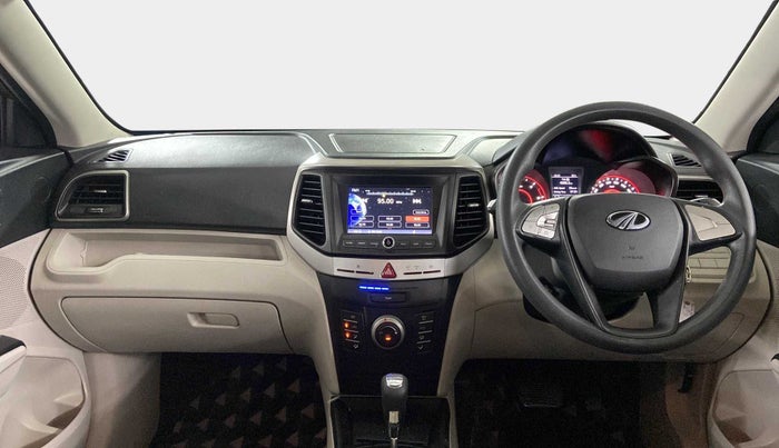 2020 Mahindra XUV300 W6 1.5 DIESEL AMT, Diesel, Automatic, 14,828 km, Dashboard