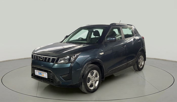 2020 Mahindra XUV300 W6 1.5 DIESEL AMT, Diesel, Automatic, 14,828 km, Left Front Diagonal