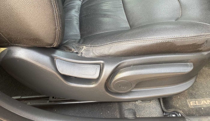 2016 Hyundai New Elantra 2.0 SX MT PETROL, Petrol, Manual, 74,403 km, Driver Side Adjustment Panel