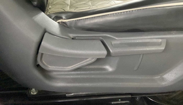 2021 Hyundai GRAND I10 NIOS SPORTZ 1.2 KAPPA VTVT CNG, CNG, Manual, 67,543 km, Driver Side Adjustment Panel