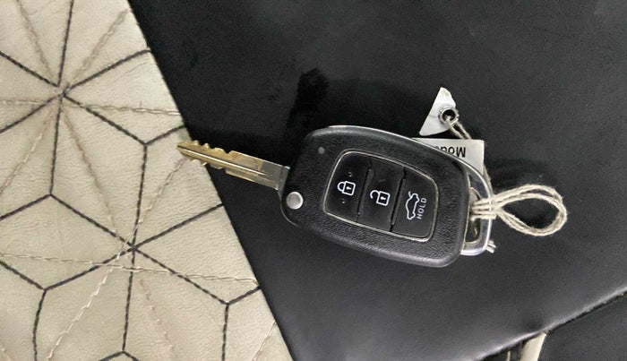 2021 Hyundai GRAND I10 NIOS SPORTZ 1.2 KAPPA VTVT CNG, CNG, Manual, 67,543 km, Key Close Up