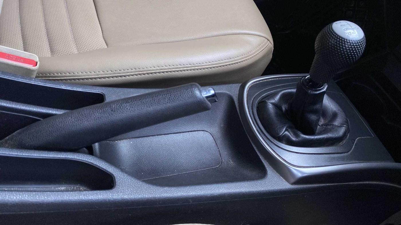 2014 Honda City 1.5L I-DTEC V, Diesel, Manual, 80,819 km, Gear Lever