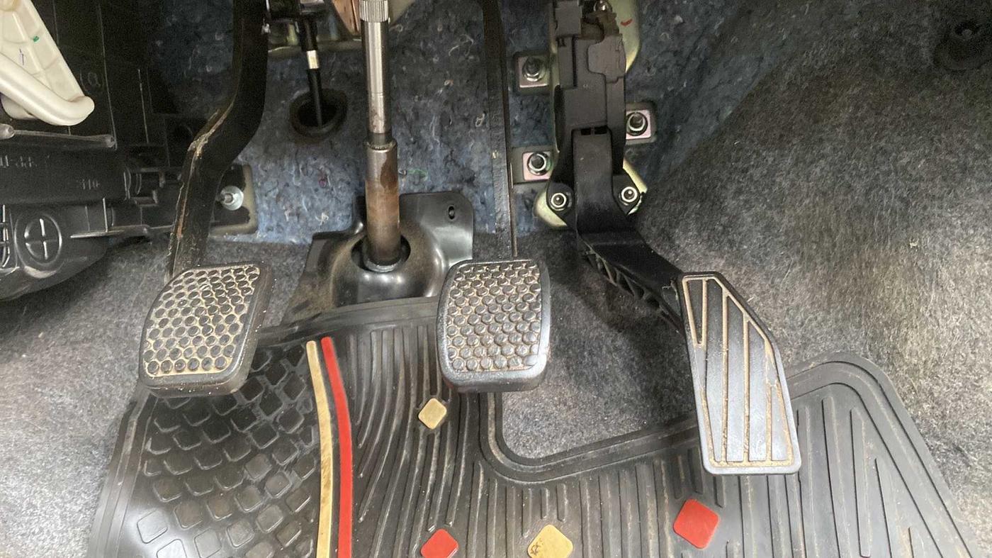 2020 Maruti Alto LXI, Petrol, Manual, 21,150 km, Pedals