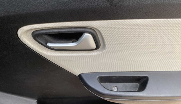 2020 Maruti Alto LXI, Petrol, Manual, 21,150 km, Driver Side Door Panels Control