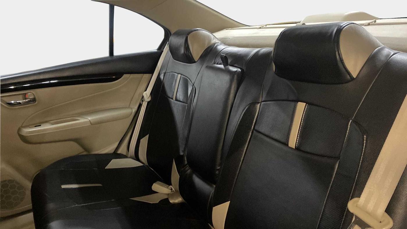 2018 Maruti Ciaz ZETA 1.4  MT PETROL, Petrol, Manual, 23,209 km, Right Side Rear Door Cabin