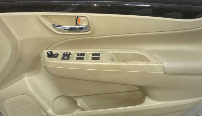 2018 Maruti Ciaz ZETA 1.4  MT PETROL, Petrol, Manual, 23,209 km, Driver Side Door Panels Control