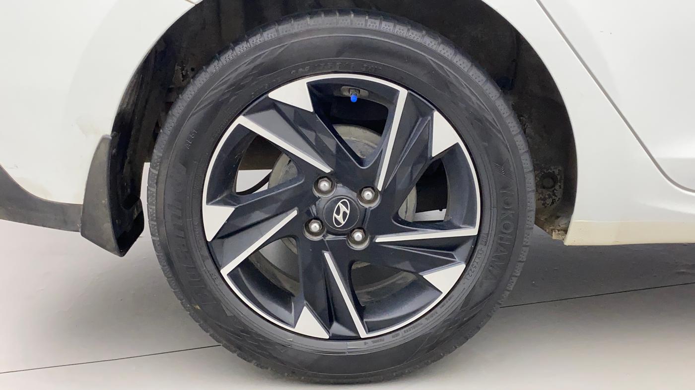 2020 Hyundai Verna SX (O) 1.5 CRDI AT, Diesel, Automatic, 91,500 km, Right Rear Wheel