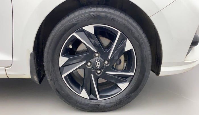 2020 Hyundai Verna SX (O) 1.5 CRDI AT, Diesel, Automatic, 91,500 km, Right Front Wheel