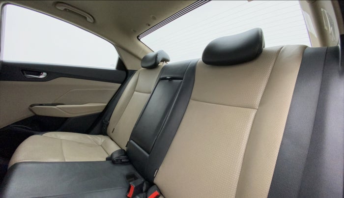 2020 Hyundai Verna SX (O) 1.5 CRDI AT, Diesel, Automatic, 91,500 km, Right Side Rear Door Cabin