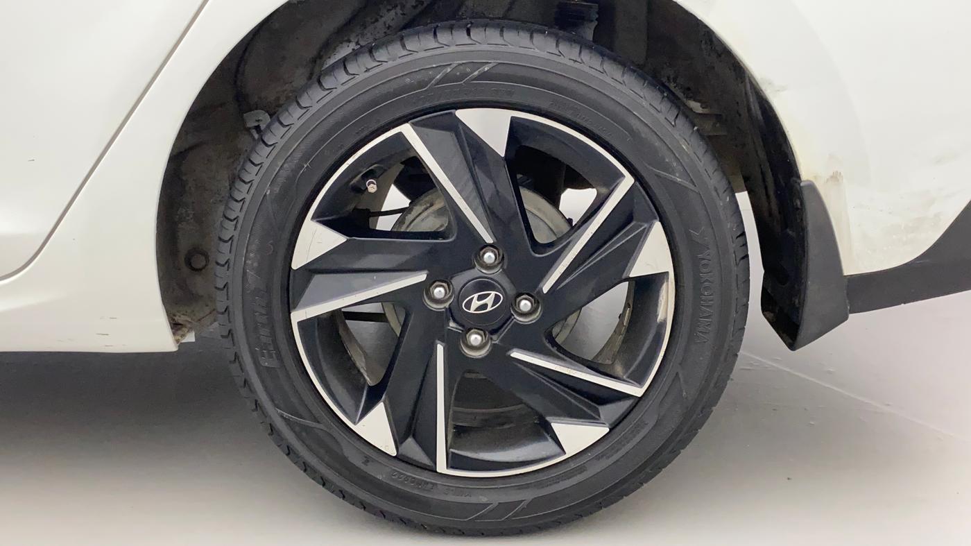2020 Hyundai Verna SX (O) 1.5 CRDI AT, Diesel, Automatic, 91,500 km, Left Rear Wheel