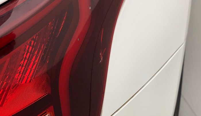 2020 Hyundai Verna SX (O) 1.5 CRDI AT, Diesel, Automatic, 91,500 km, Right tail light - Minor damage