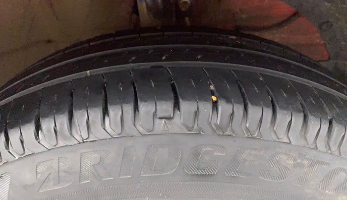 2022 Maruti Swift VXI, Petrol, Manual, 19,319 km, Right Front Tyre Tread