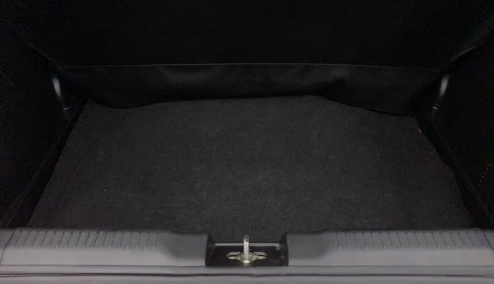 2022 Maruti Swift VXI, Petrol, Manual, 19,319 km, Boot Inside